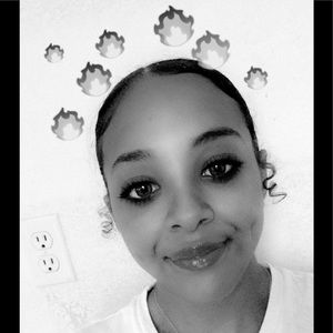 Meet your Posher, Elliana